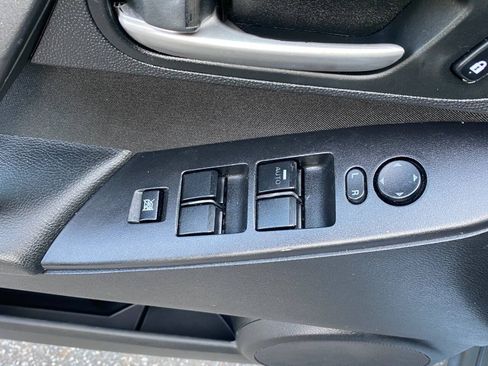 Used 2013 MAZDA MAZDA3 i Touring FWD image 17