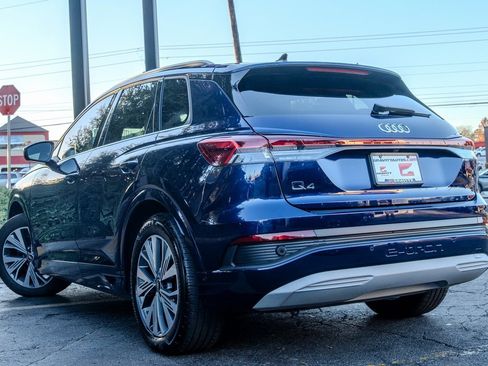 Used 2023 Audi Q4 e-tron Premium Plus w/ Premium Plus image 23