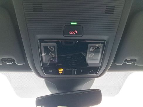 New 2026 Volkswagen ID.4 Pro AWD/4WD image 32
