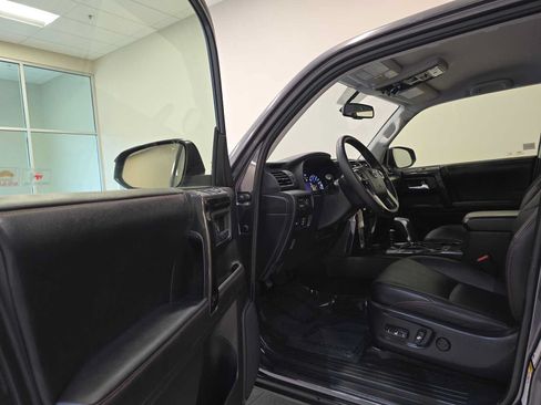 Used 2016 Toyota 4Runner TRD Pro AWD/4WD image 21