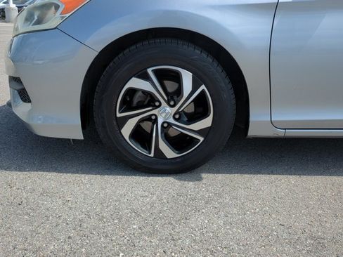 Used 2016 Honda Accord LX image 23