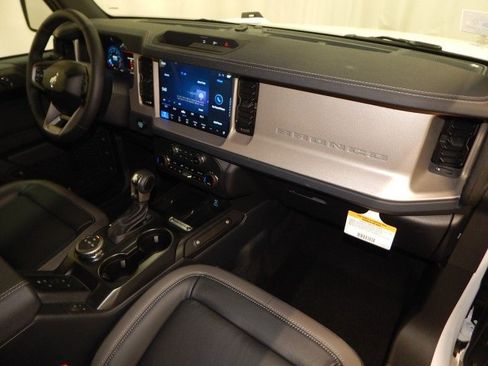 New 2025 Ford Bronco Outer Banks image 19