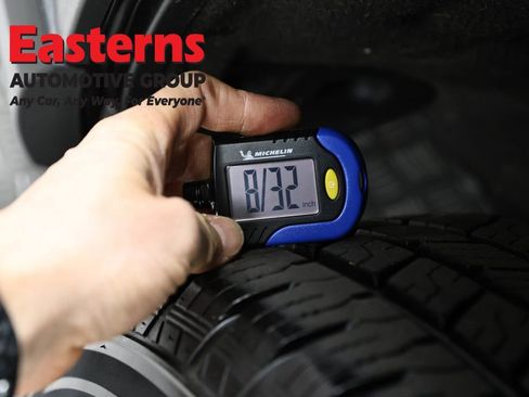 Used 2023 Honda Pilot LX image 26