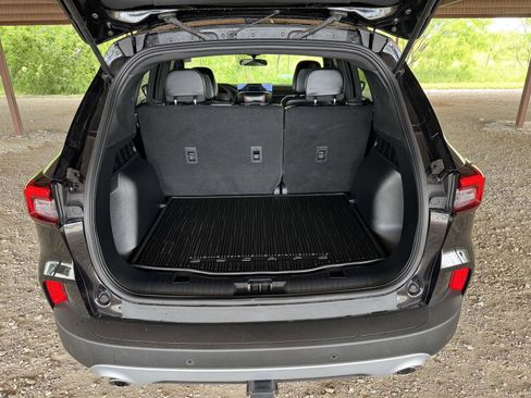 Used 2025 Ford Escape ST-Line w/ Tech Pack #1 FWD image 31