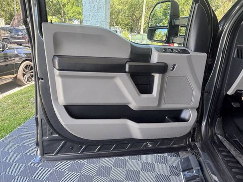 Used 2020 Ford F350 XL w/ STX Appearance Package AWD/4WD image 14