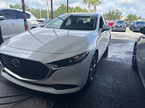 Certified 2025 MAZDA MAZDA3 s FWD image 2