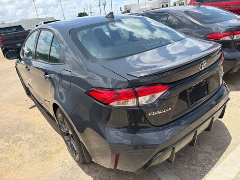 Used 2026 Toyota Corolla SE FWD image 4