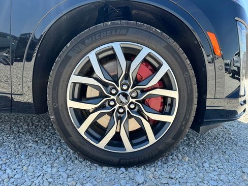 Certified 2023 Cadillac XT6 Sport w/ Technology Package AWD/4WD image 15