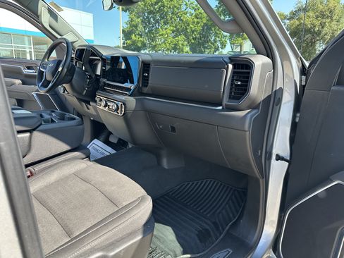 Certified 2026 Chevrolet Silverado 1500 LT AWD/4WD image 30