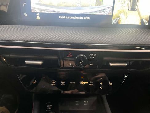 Certified 2025 Nissan Kicks SR w/ SR Premium Package image 19