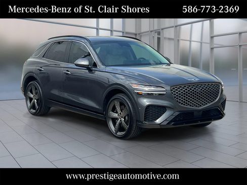 Used 2023 Genesis GV70 3.5T Sport w/ Sport Prestige Package AWD/4WD image 8