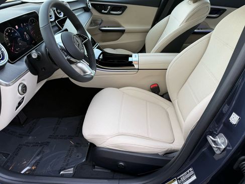 Used 2026 Mercedes-Benz C 300 4MATIC Sedan image 10