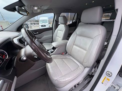 Used 2018 GMC Acadia SLT image 25