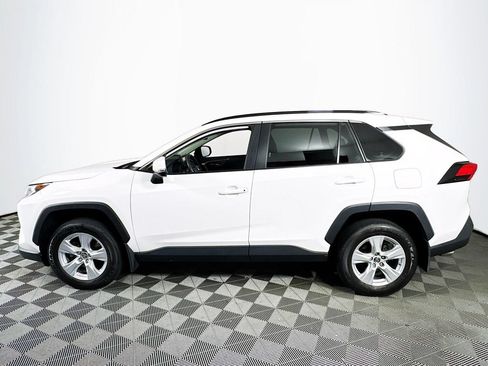 Used 2019 Toyota RAV4 XLE w/ All Weather Liner Package AWD/4WD image 4