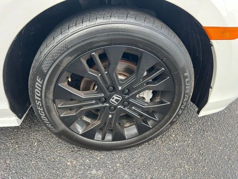 Used 2025 Honda Odyssey Sport-L image 33