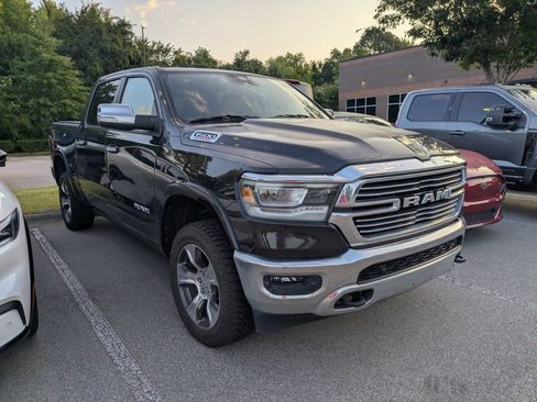Used 2022 RAM 1500 Laramie AWD/4WD image 1
