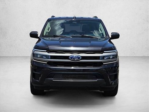 Used 2024 Ford Expedition XLT AWD/4WD image 2