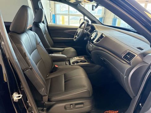 Certified 2023 Honda Passport TrailSport image 27