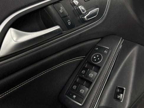 Used 2018 Mercedes-Benz CLA 250 4MATIC w/ Premium Package image 9