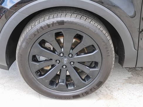 Used 2020 Kia Telluride S w/ S 8 Passenger Seating Package AWD/4WD image 5