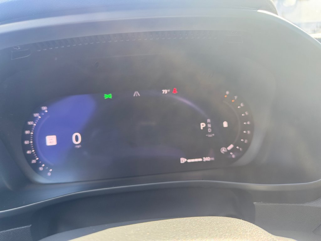 Used 2024 Volvo XC40 B5 Plus w/ Climate Package AWD/4WD image 18