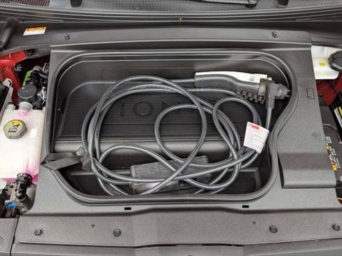 Used 2024 Hyundai Ioniq 6 SE RWD image 30