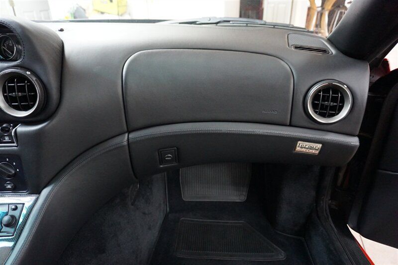 Used 2001 Ferrari 550 Maranello Coupe RWD image 16