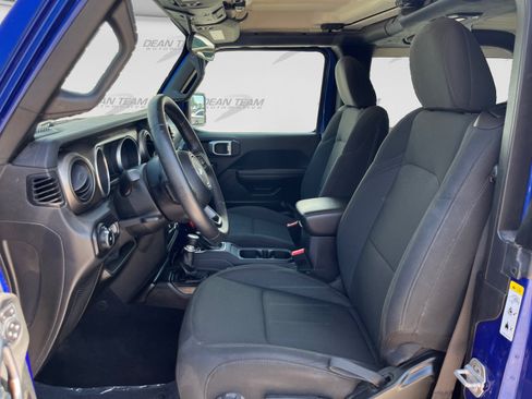 Used 2018 Jeep Wrangler Sport AWD/4WD image 9