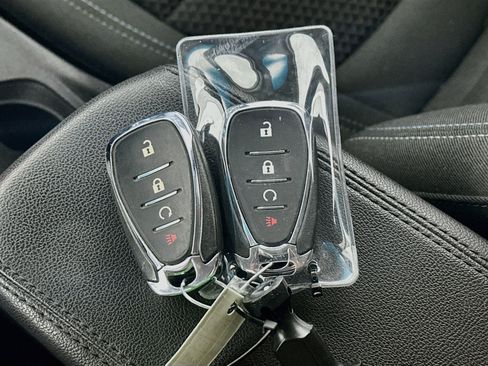 Used 2023 Chevrolet Bolt LT FWD image 24