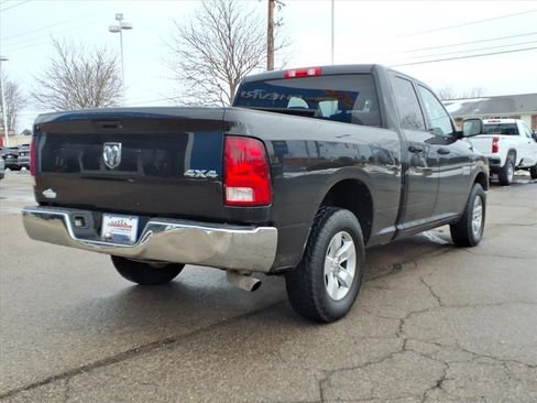Used 2017 RAM 1500 ST w/ SXT Appearance Group image 10