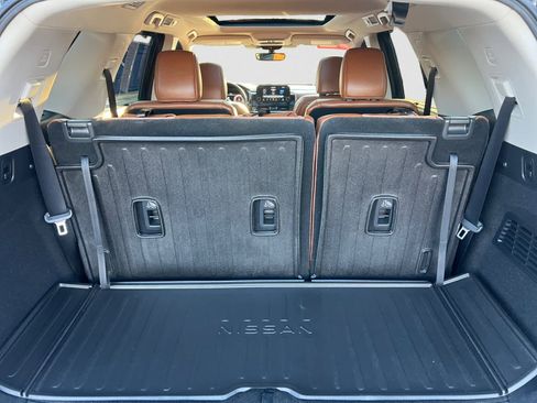 Certified 2023 Nissan Pathfinder Platinum image 5