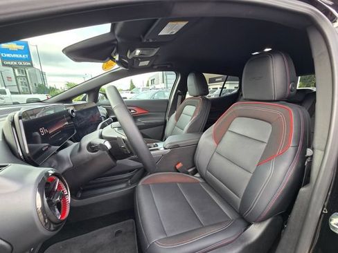 Used 2025 Chevrolet Equinox EV RS FWD image 24