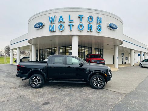 Used 2024 Ford Ranger Lariat w/ FX4 Off-Road Package image 23