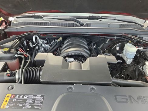 Used 2020 GMC Yukon Denali w/ Open Road Package AWD/4WD image 39