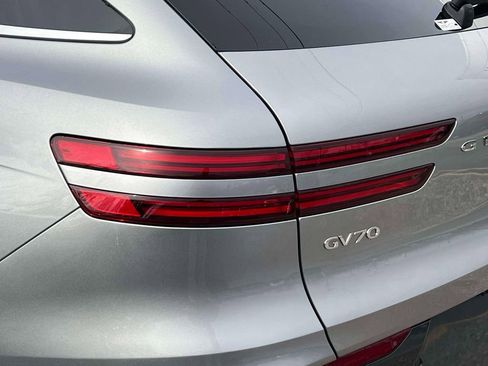 New 2026 Genesis GV70 2.5T AWD/4WD image 8