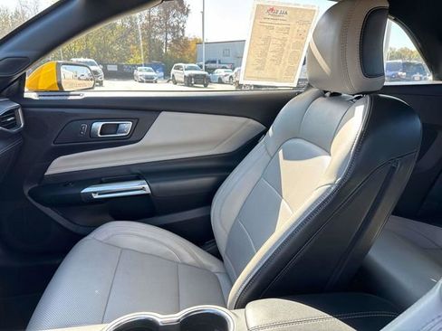 Used 2024 Ford Mustang Premium image 19