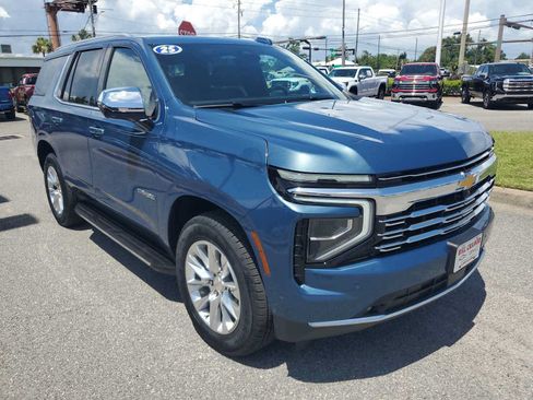 Used 2025 Chevrolet Tahoe Premier RWD image 10