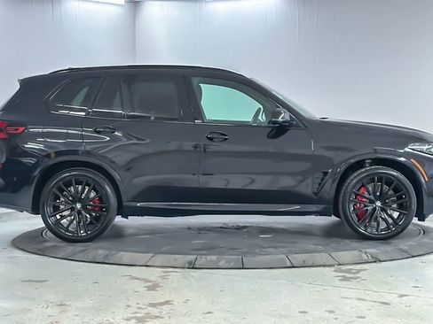 New 2026 BMW X5 M60i image 8