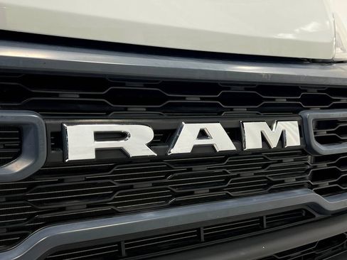 Used 2023 RAM ProMaster 2500 FWD image 37