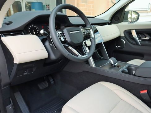 Certified 2025 Land Rover Discovery Sport S image 15