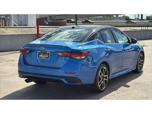 Used 2025 Nissan Sentra SR FWD image 6