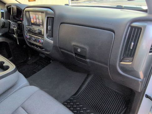 Used 2019 Chevrolet Silverado 1500 LT w/ All Star Edition image 28