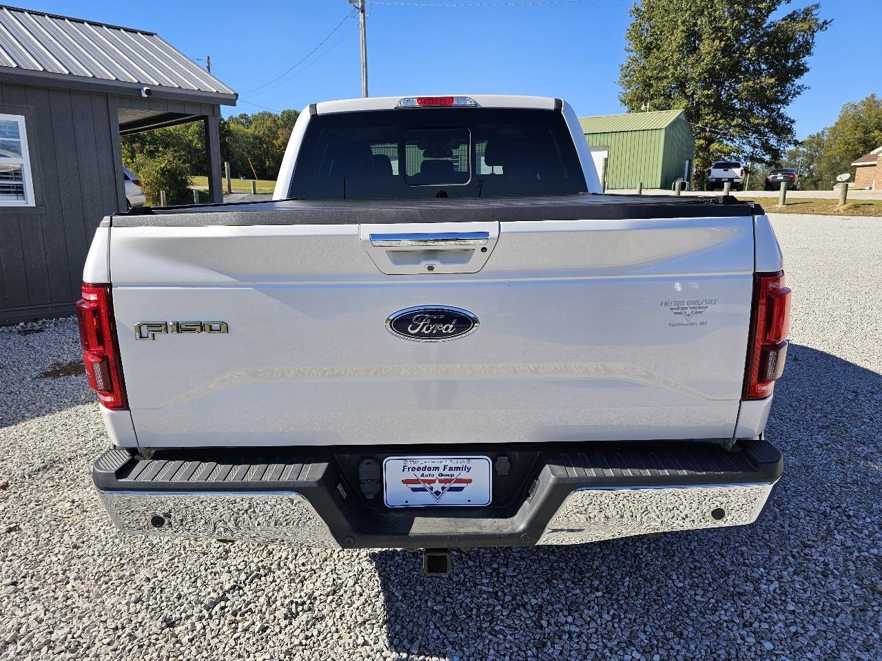 Used 2015 Ford F150 Lariat w/ Equipment Group 502A Luxury AWD/4WD image 10