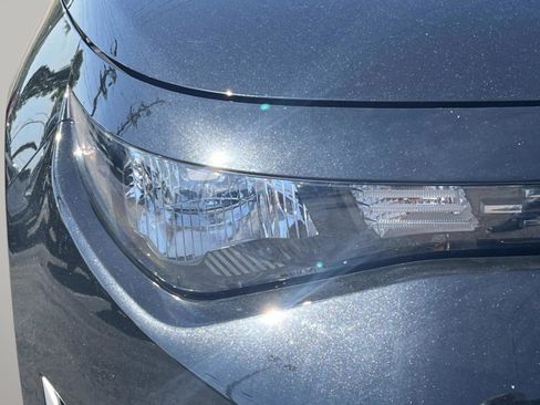 Used 2023 Kia Soul LX image 36