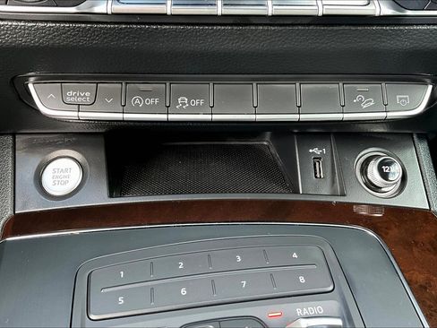 Used 2019 Audi Q5 2.0T Premium w/ Convenience Package image 24