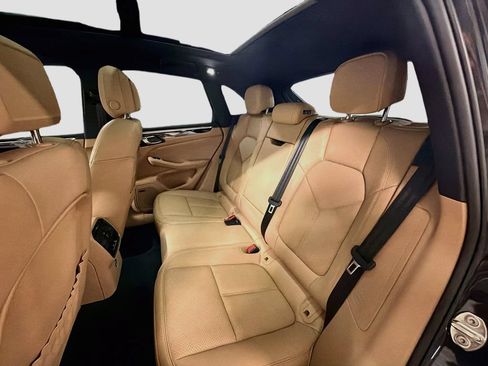 Used 2026 Porsche Macan AWD/4WD image 25