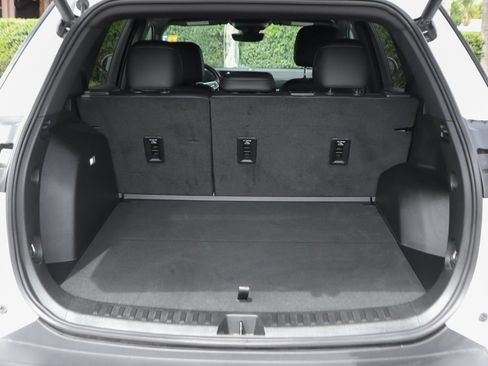 Used 2026 Chevrolet Equinox LT w/ Convenience Package II AWD/4WD image 8