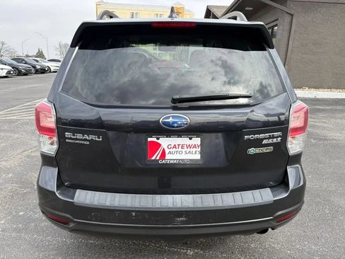 Used 2017 Subaru Forester 2.5i Limited AWD/4WD image 4