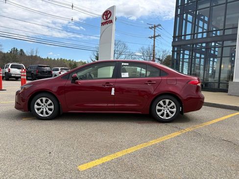 New 2026 Toyota Corolla LE FWD image 2