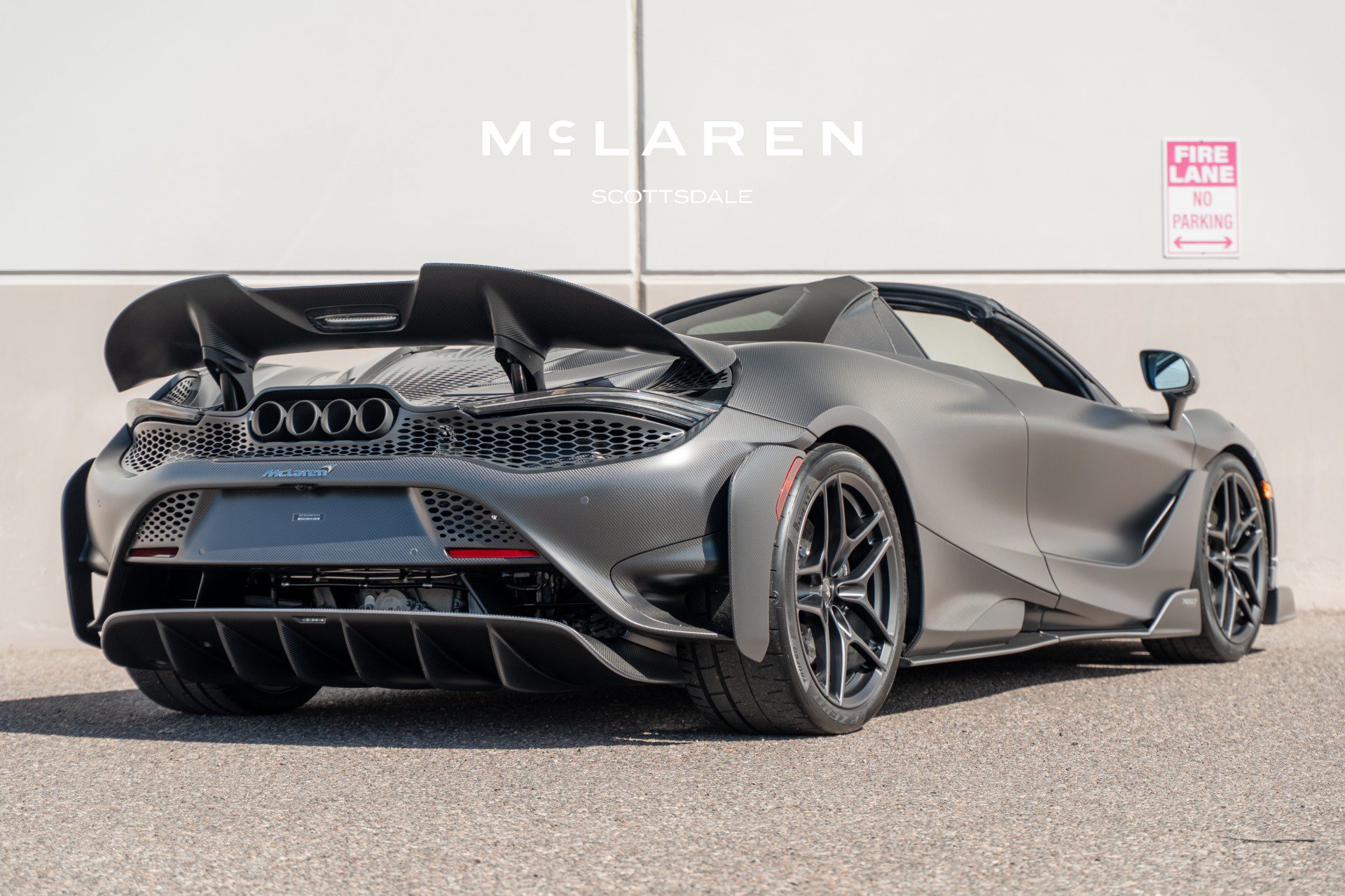 Used 2022 McLaren 765LT RWD image 7
